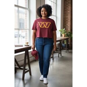 Majestic Threads Washington Commanders NFL Cropped T-Shirt Burgundy Gold XL New